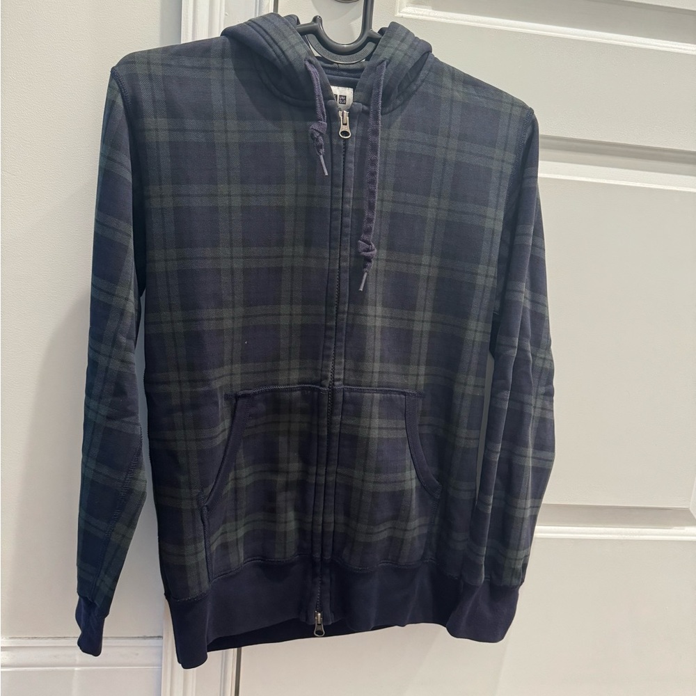 Uniqlo Green and Navy Checkered Hoodie
